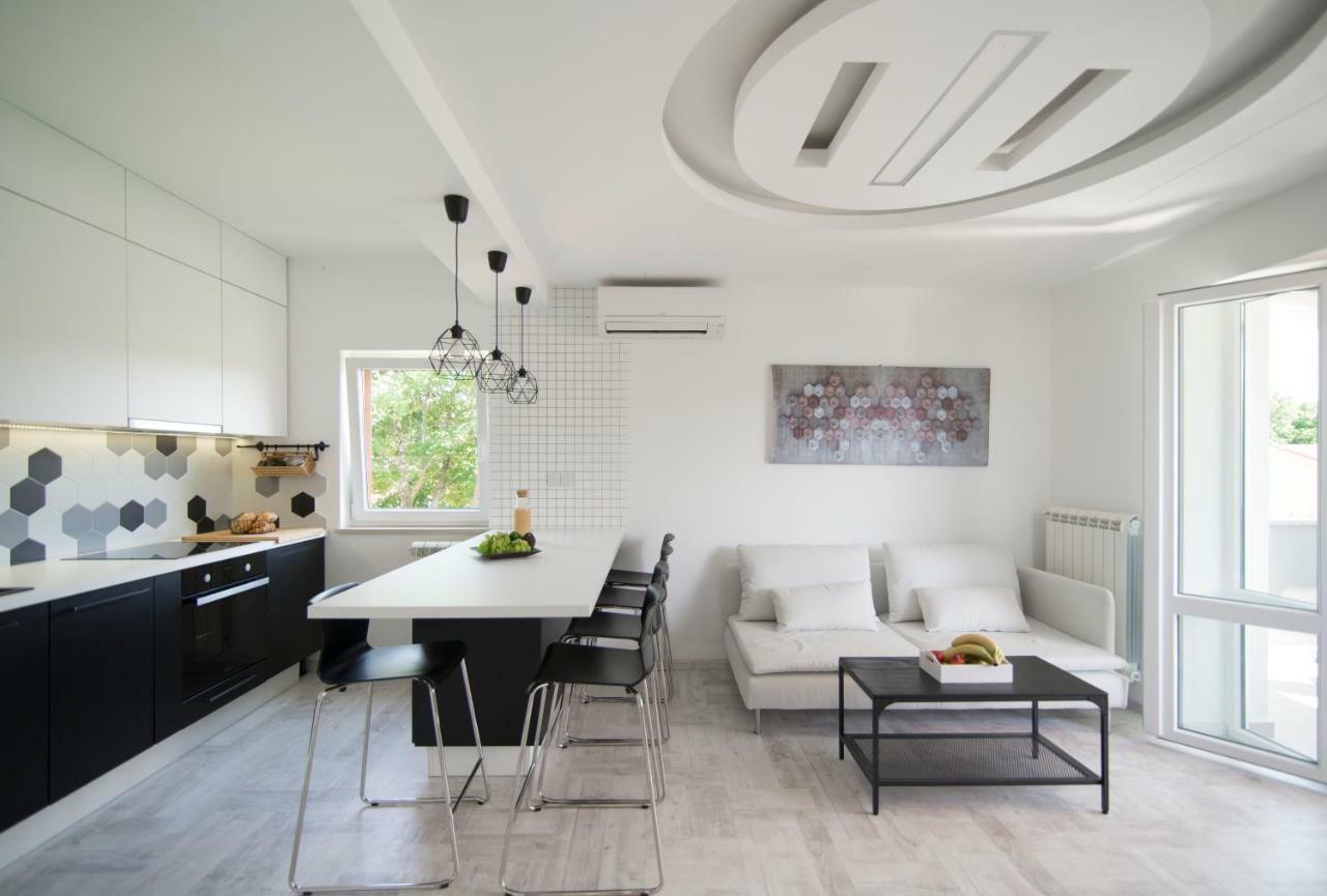 Apartments Eli ลาบิน ภายนอก รูปภาพ