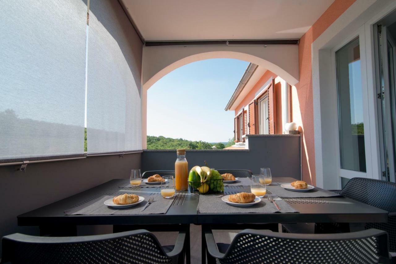 Apartments Eli ลาบิน ภายนอก รูปภาพ